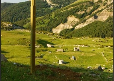 Junto a Plano Bajo encontraremos el desvío a la Gruta Helada